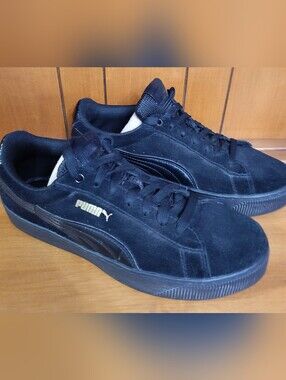 Puma Vikky Stacked Women's Black/ gold sneaker shoes sz. 8